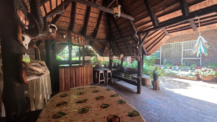 3 Bedroom Property for Sale in Hartbeesfontein North West